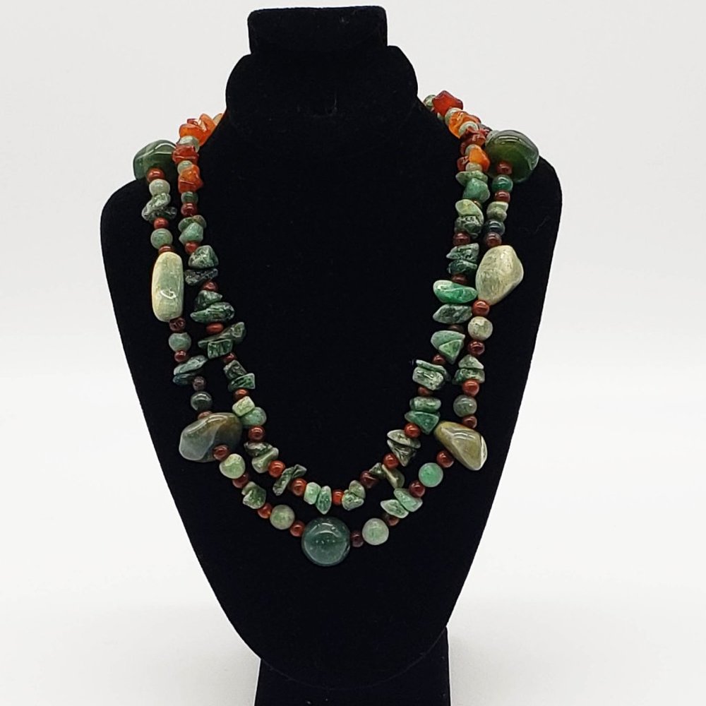 Green stone necklace